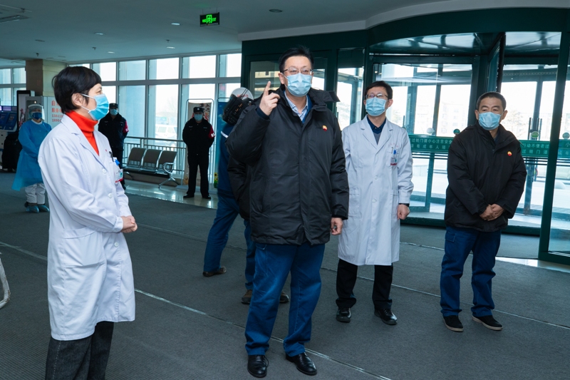 辽阳石化公司领导慰问疫情防控一线医护人员